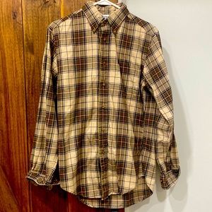 Brooks brothers button up. Great condition. Lightly worn.